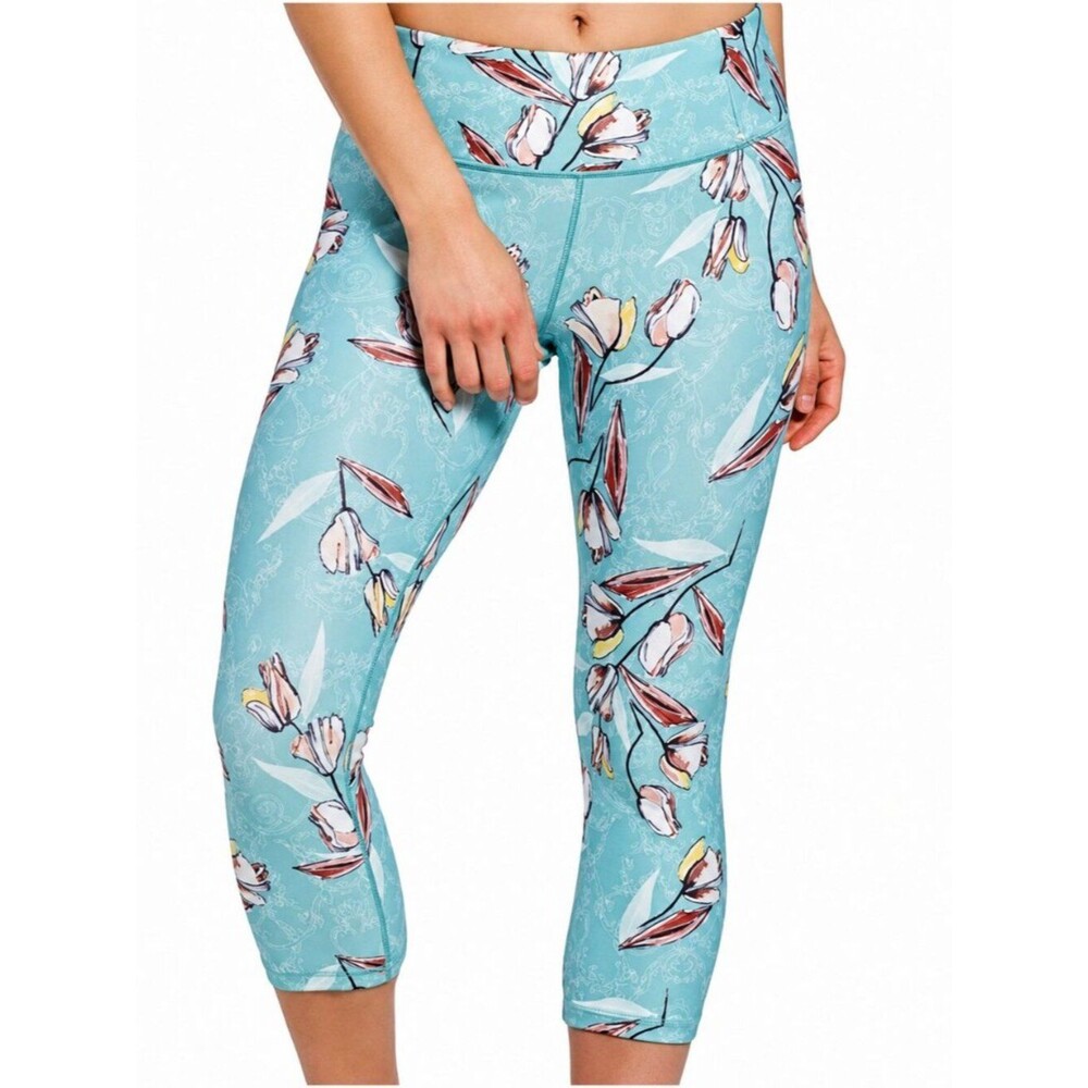 Calia by Carrie Underwood Body Breeze Capri Garden Gate Size Medium